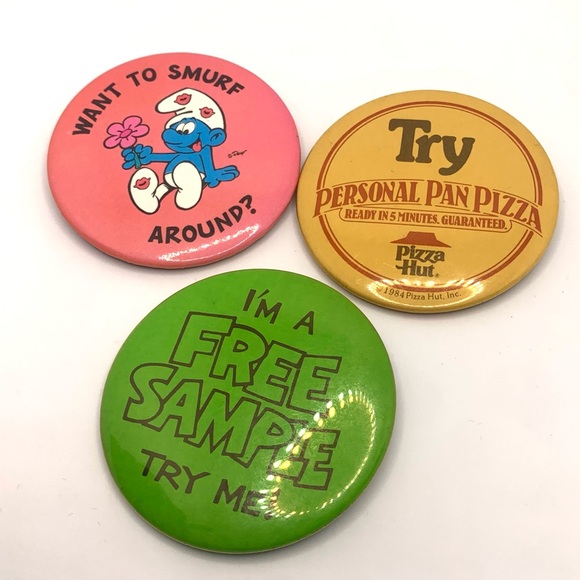 Vintage 80’s Smurfs Pizza Hut Personal Pizza Misc Bundle Lot Pins Buttons - Picture 1 of 9